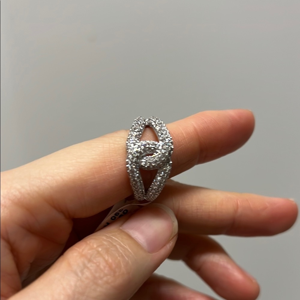 Elegant Silver Women's Ring